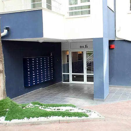Modern Turquoise Apartment/free Wifi סופיה