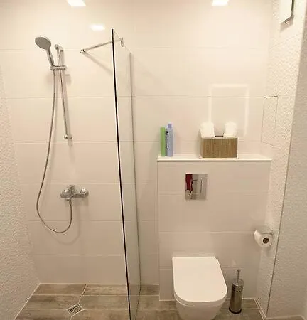 Modern Turquoise Apartment/free Wifi Apartament