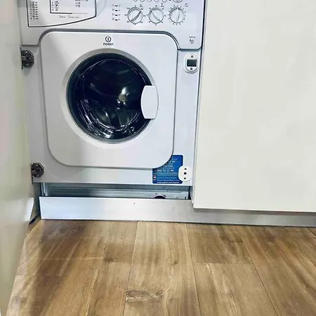 Lejlighed Modern Turquoise Apartment/free Wifi *