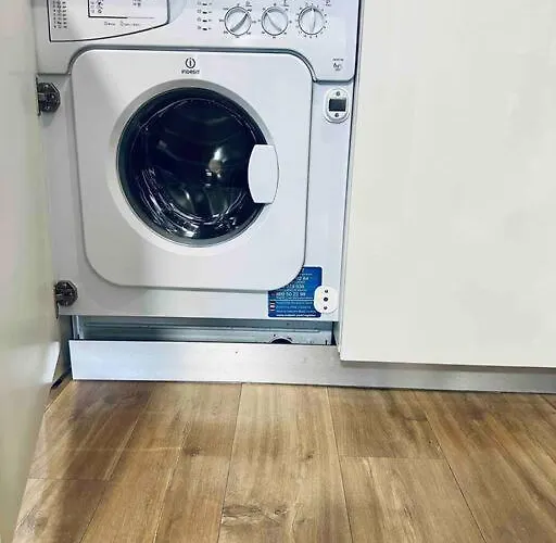 Lejlighed Modern Turquoise Apartment/free Wifi *