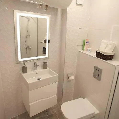 Modern Turquoise Apartment/free Wifi Lejlighed