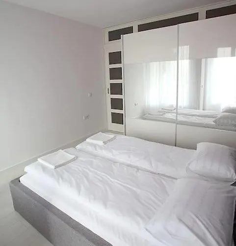 Modern Turquoise Apartment/free Wifi Sófia